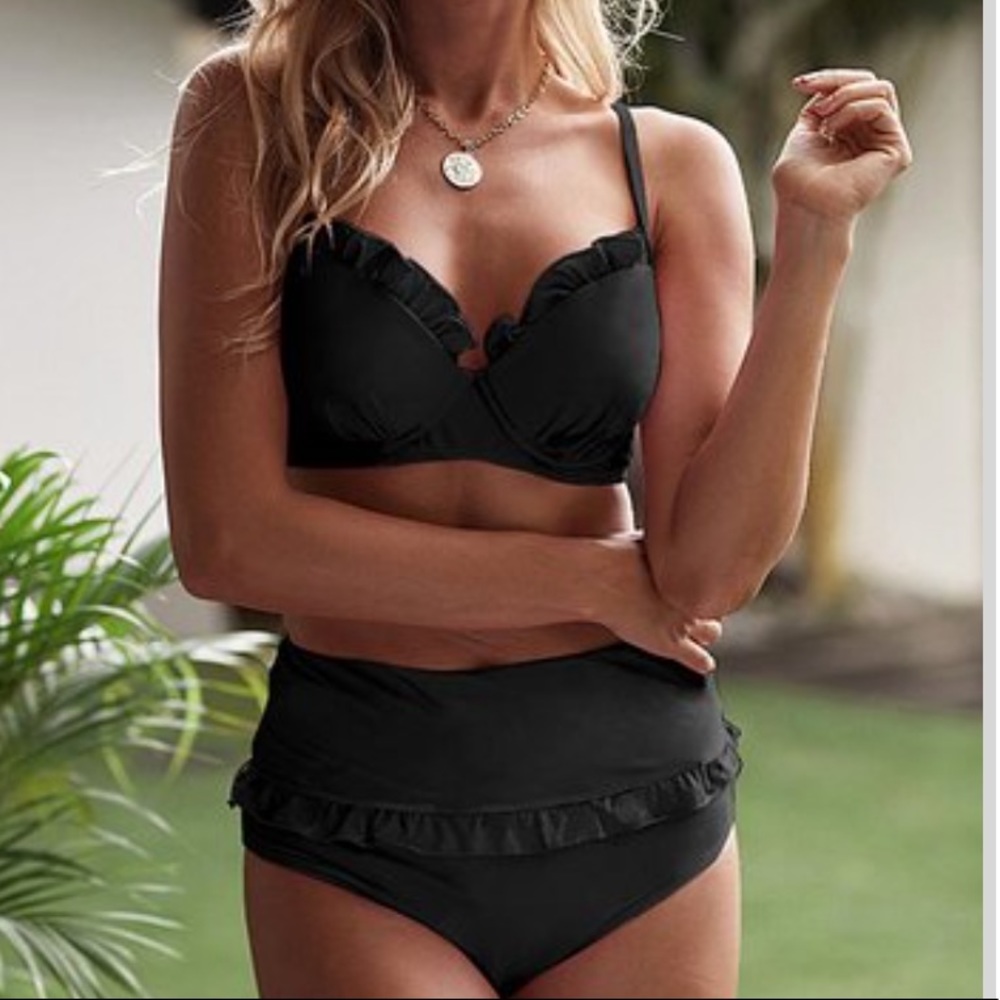 2 XL high waisted ruffle bikini